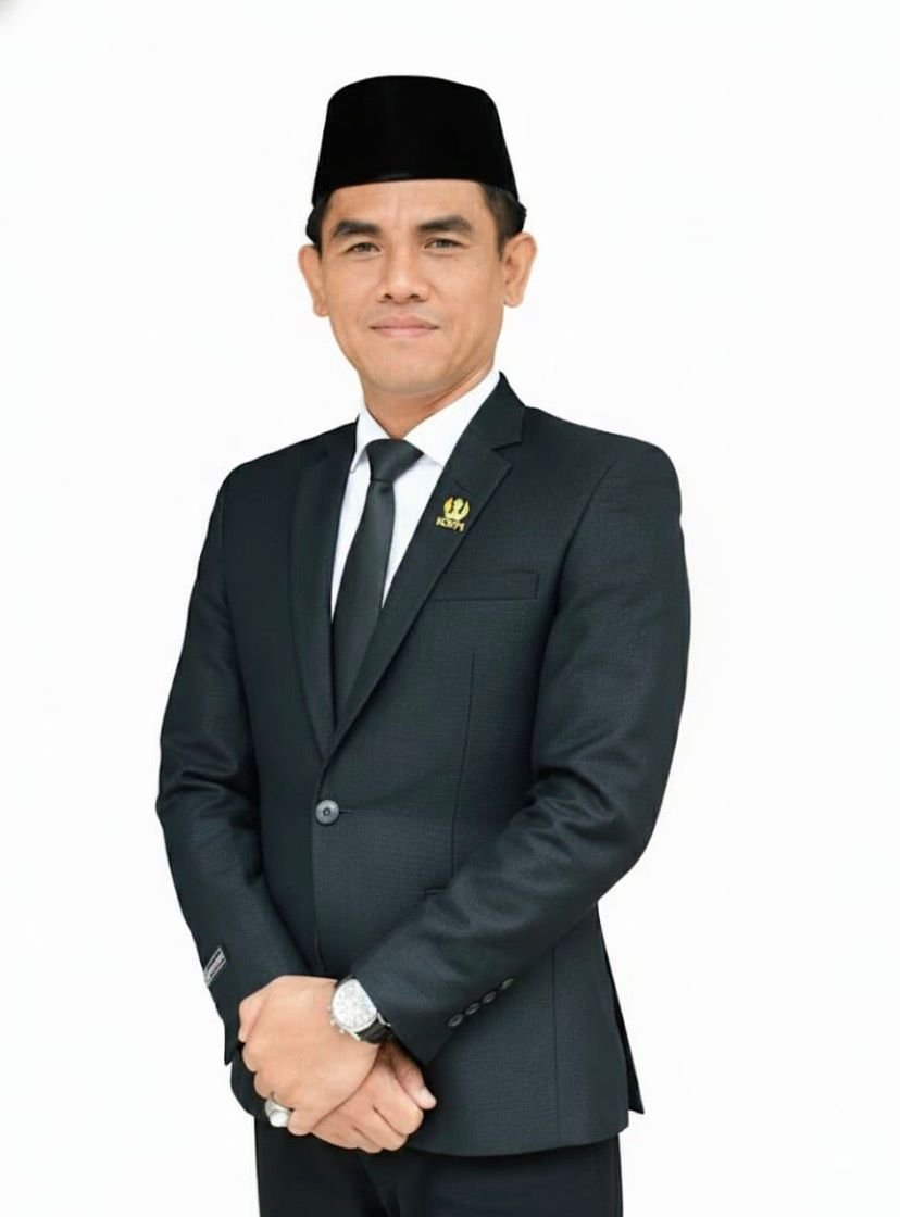 Ahmad Firdaus, S.Pd.I., M.Pd