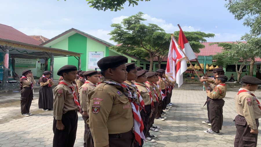 Cetak Generasi Tangguh dan Berakhlak, MIN 2 Bandar Lampung Lantik Penggalang Ramu
