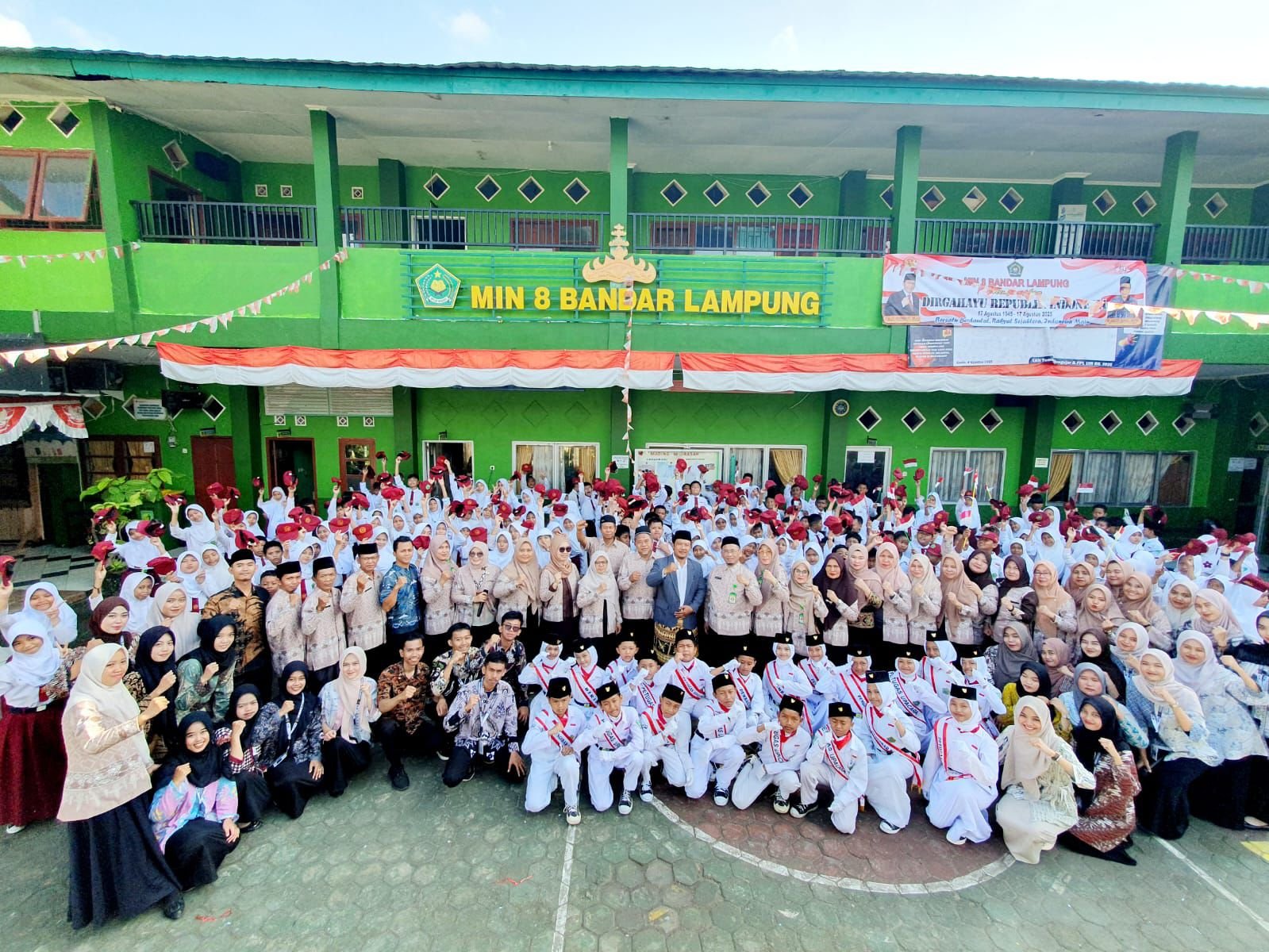 Halaman MIN 8 Bandar Lampung